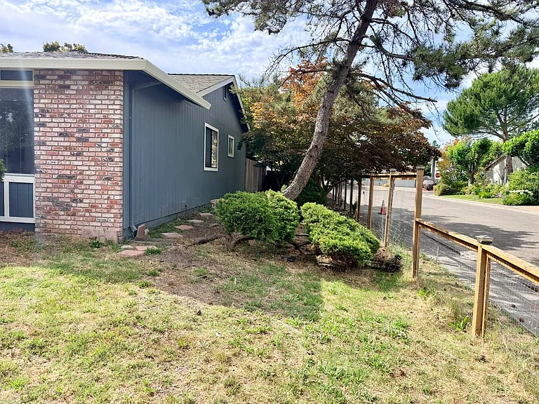 4983 Filament St — Photo 3