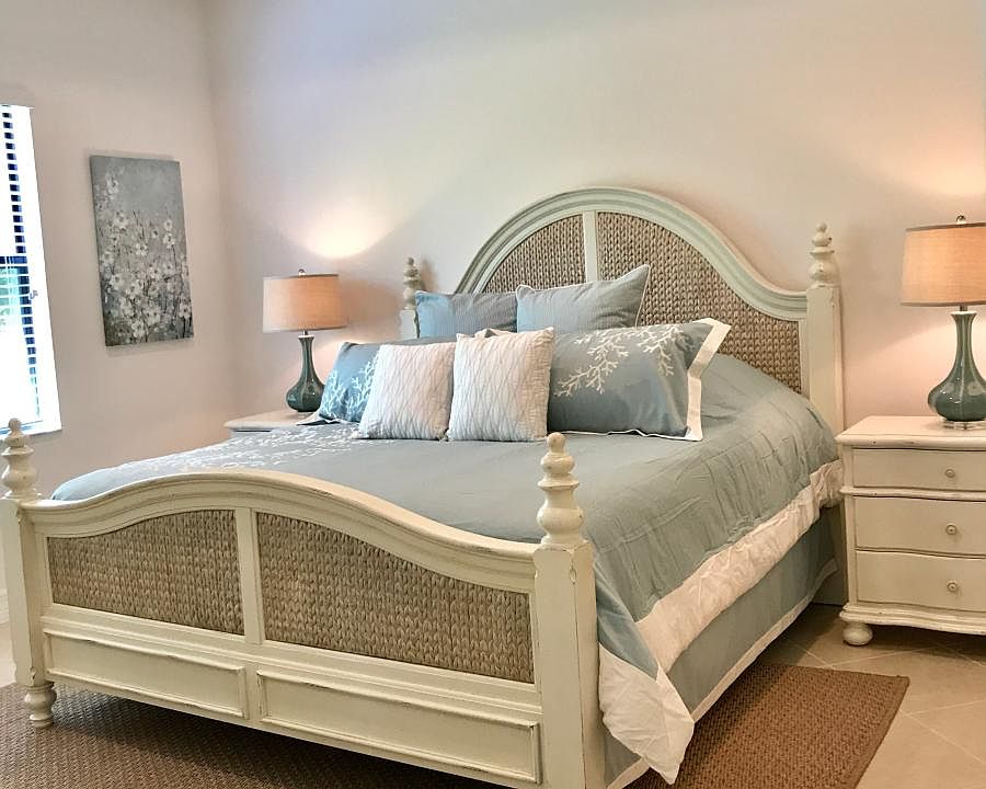 Master bedroom, king bed.