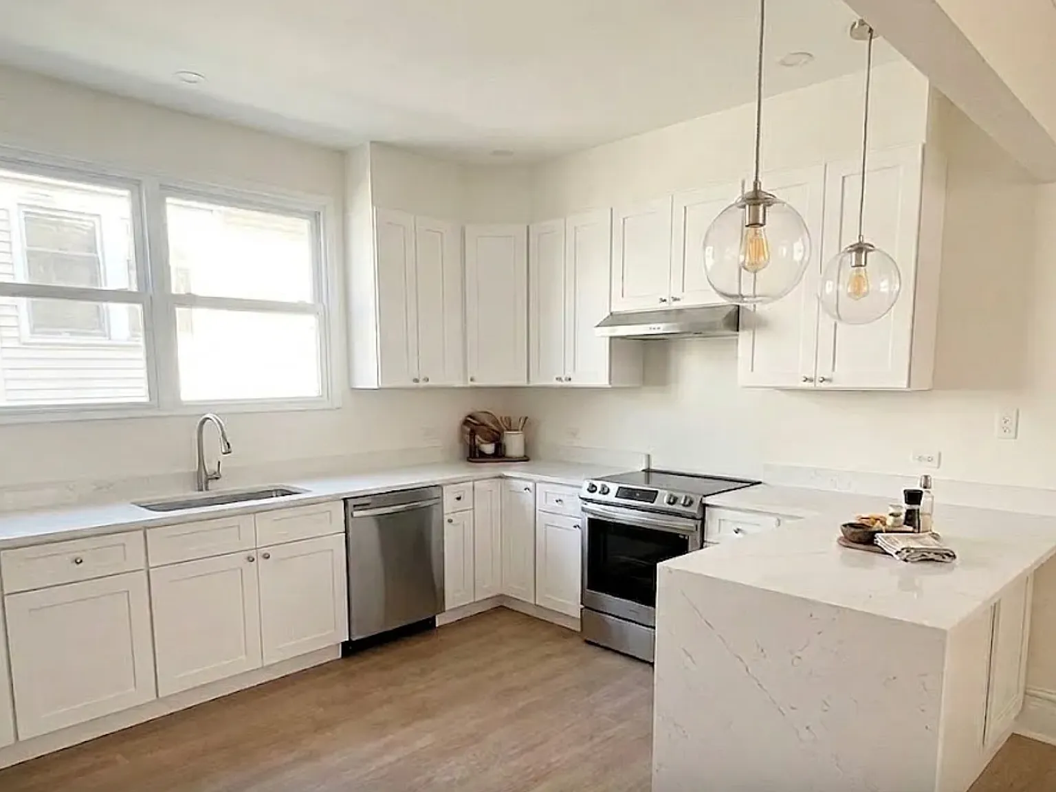3 bed, 1000 sqft, $800 — Photo 2