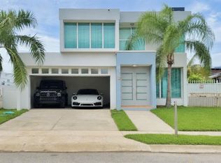 F 23 Topacio St, Dorado, PR 00646