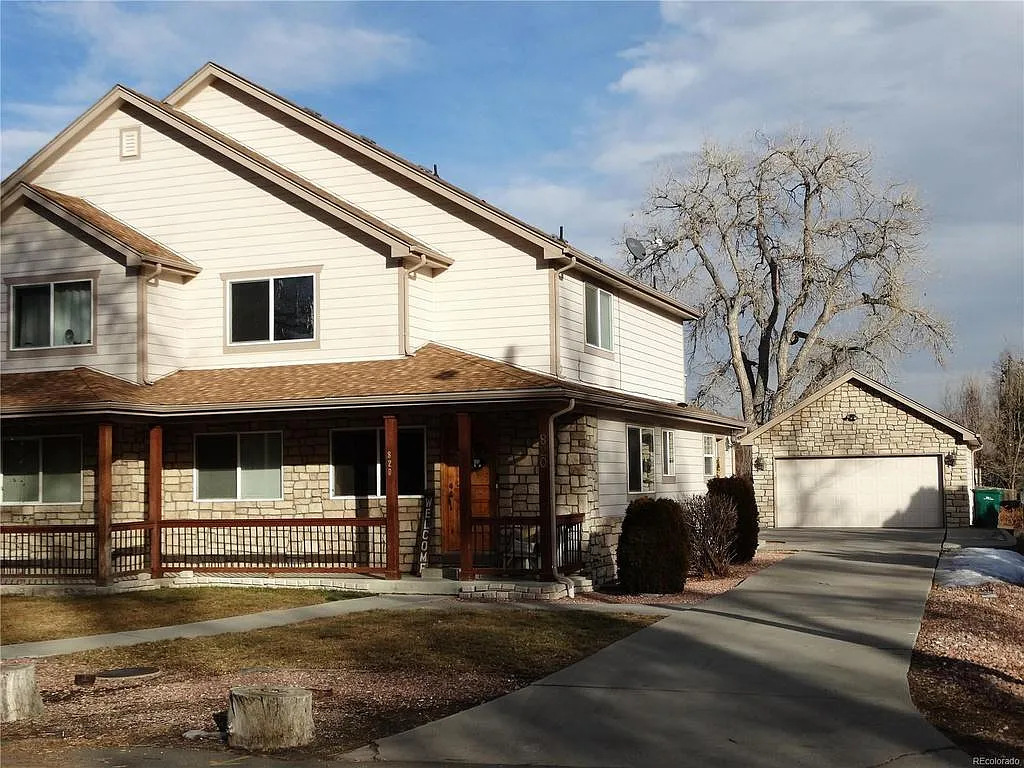 820 Depew St — Photo 2