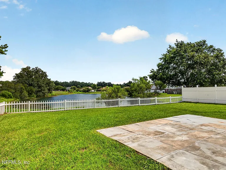490 Hillside Dr — Photo 38