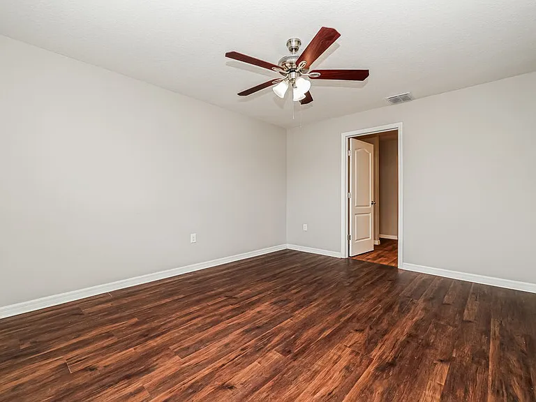720 Chatham Walk Dr — Photo 8