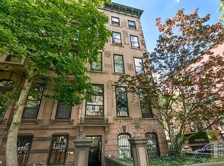28 8th Ave, Brooklyn, NY 11217