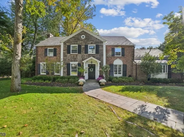 22 Joanna Way, Millburn Twp., NJ 07078