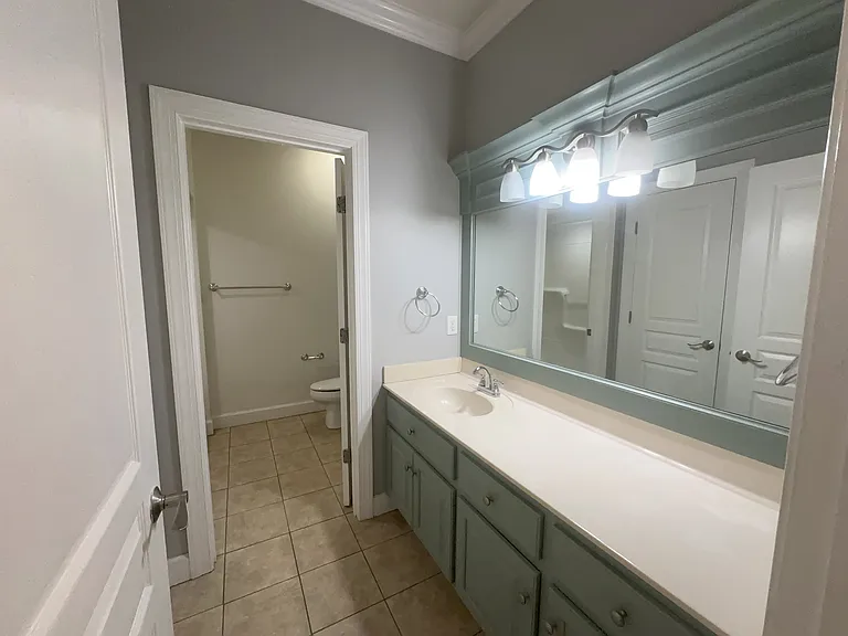 3650 Victoria Dr — Photo 19