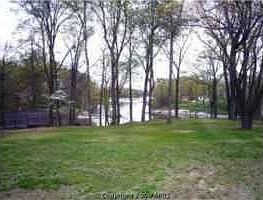 2nd image of 1006 Hilltop Rd