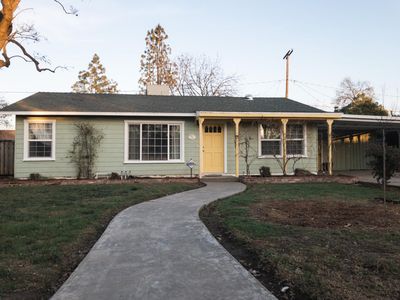 1821 Easy St, Hanford, CA, 93230