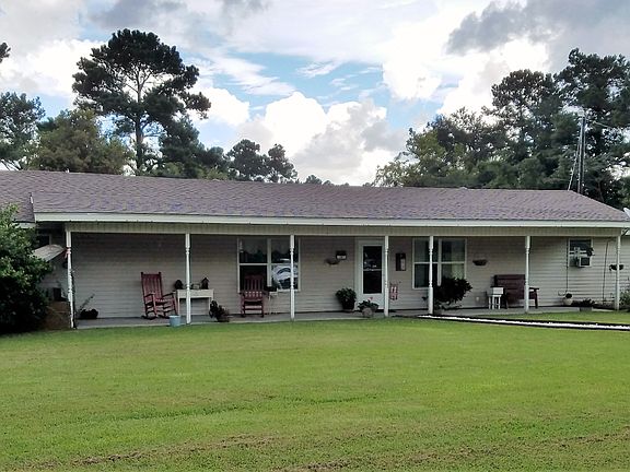 3rd image of 107 Lincoln Dr