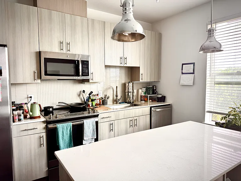 2100 E 6th St #417 — Photo 1