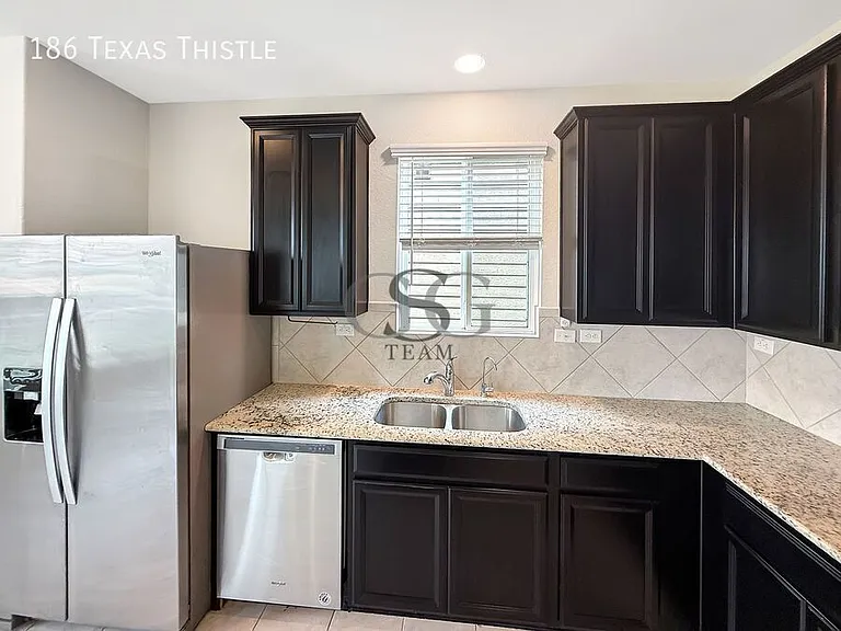 186 Texas Thistle — Photo 45