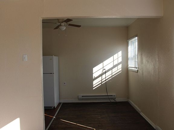 3rd image of 901 N Key Blvd