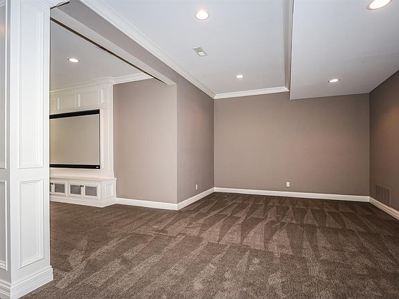 5th image of 7 Beaufort Hunt Ln