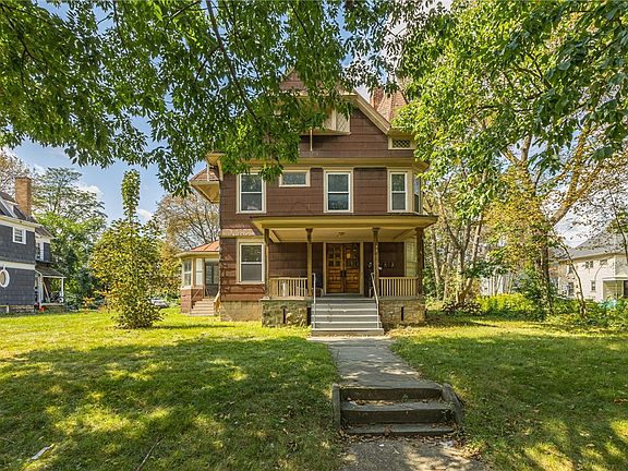 2nd image of 33 Kenwood Ave