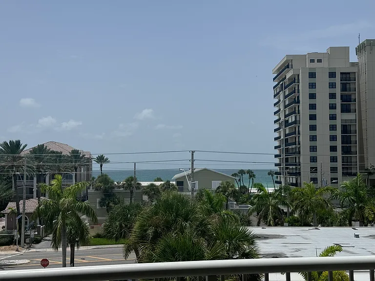 3805 Gulf Blvd #405 — Photo 37