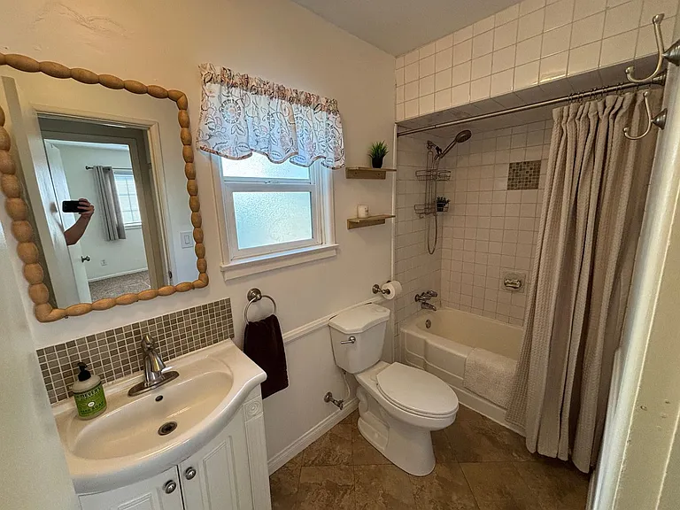 4527 Avon St — Photo 18