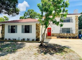 650 Cedarwood St N, Saint Petersburg, FL 33703