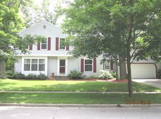 2108 Candlestick Ln, Midland, MI 48642