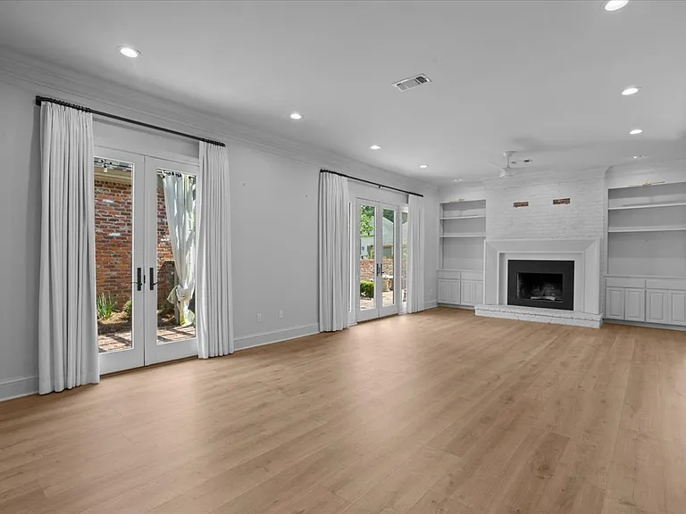 30 Crane Park — Photo 10