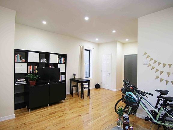 2nd image of 321 Montgomery St APT 4