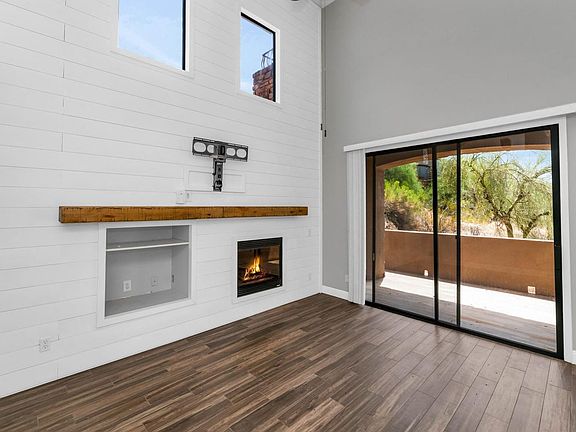 3rd image of 19550 N Grayhawk Dr Unit 1062