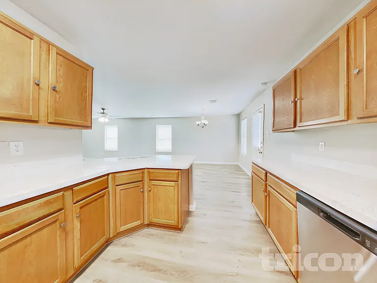 7711 Cypress Edge Dr — Photo 6