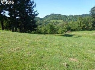 342 Edgeview Dr #16, Elkton, OR 97436