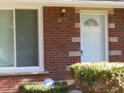 28770 Ranchwood Dr, Southfield, MI, 48076