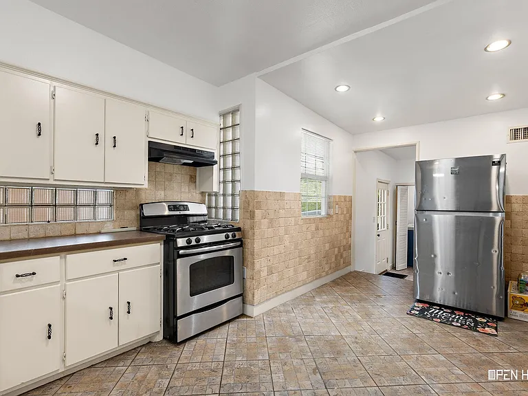 2904 Sturdevandt Pl — Photo 14