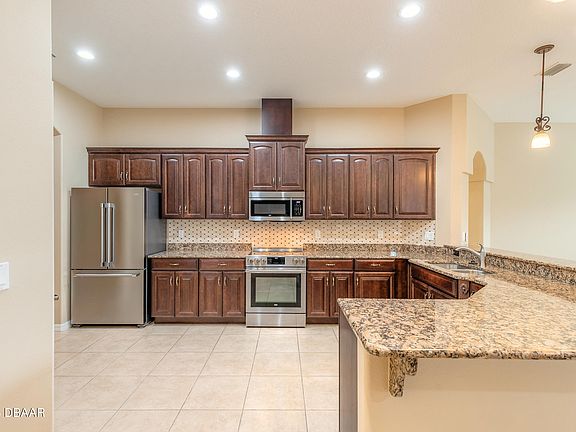 5th image of 3343 W Locanda Cir