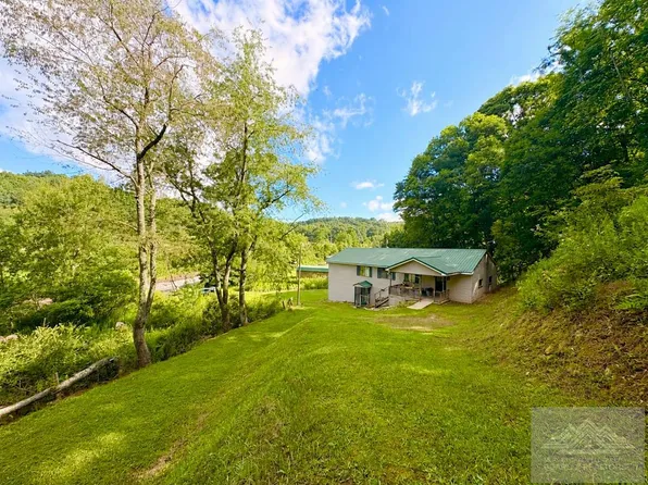 183 Carol Dr, Beckley, WV 25801