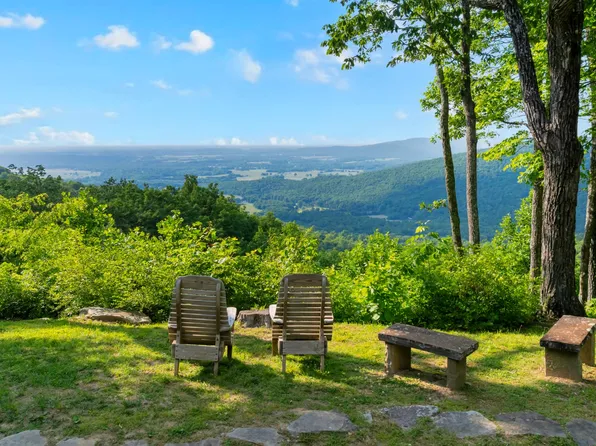 80 Unaka Dr, Monteagle, TN 37356