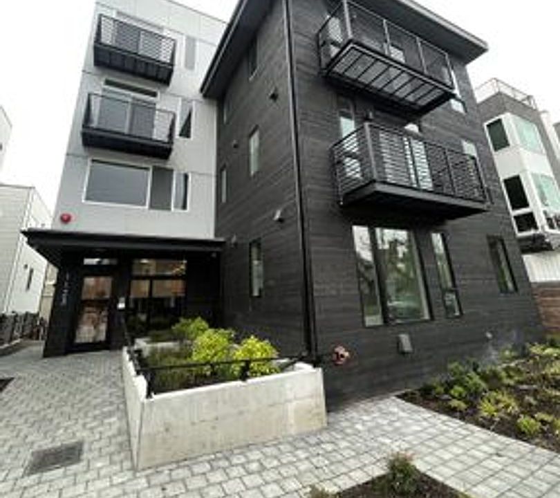 Building Photo 5