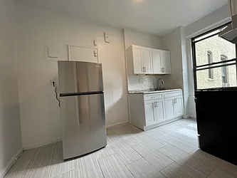 Rented by Hillel Realty Group