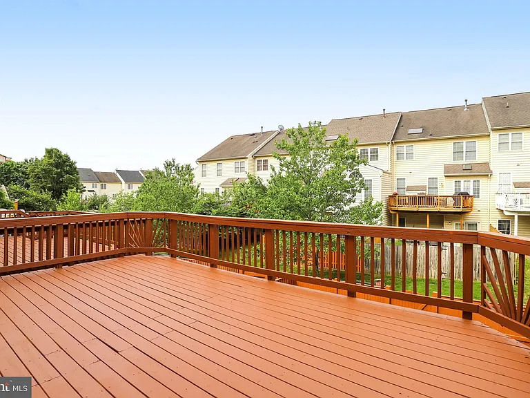 22616 Welborne Manor Sq — Photo 19
