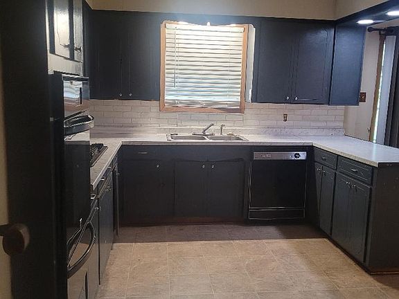 4th image of 1407 Hargrove Ave