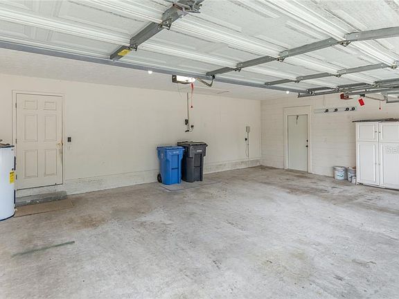 5th image of 1205 Belladonna Dr