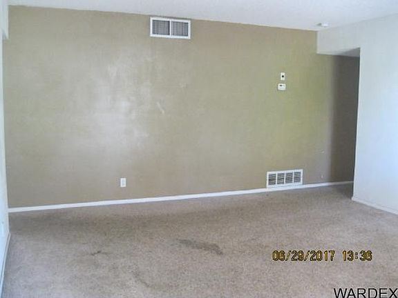 4th image of 2458 Miami Ave