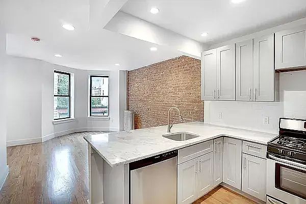 1st image of 175 Rogers Ave APT 2L