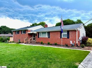 411 Drury Ln, Mauldin, SC 29662