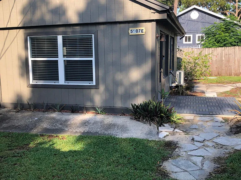 5207 Old Cheney Hwy #E — Photo 11