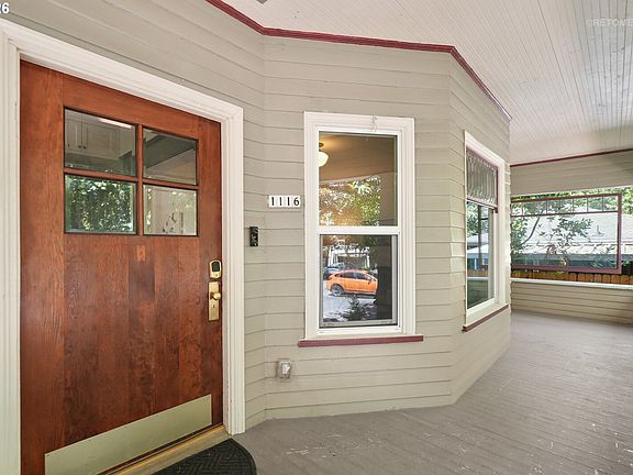 4th image of 1116 SE Tenino St