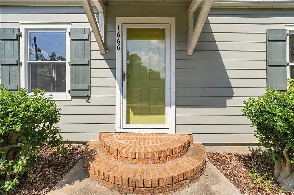 2 bed, 2.0 bath, 1488 sqft, $2,600 — Photo 2