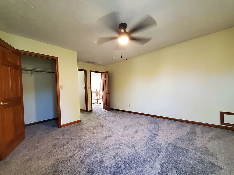 324 Redwood Blvd — Photo 36