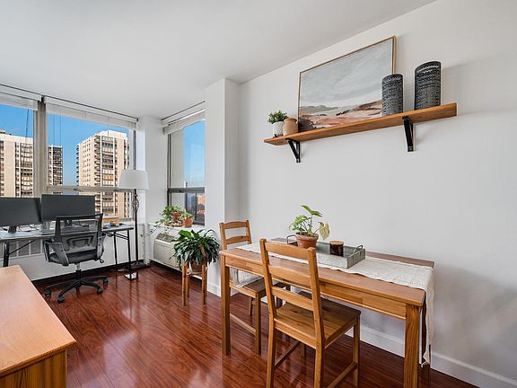 5th image of 1360 N Sandburg Ter APT 1908C