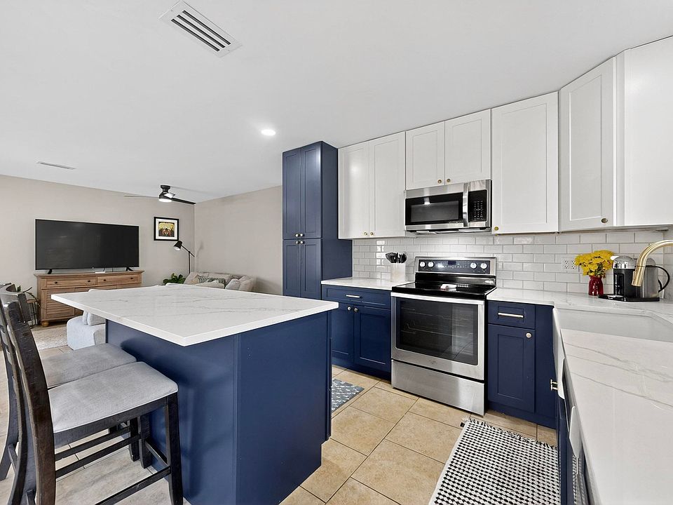 1st image of 10018 Olmos Dr #10020