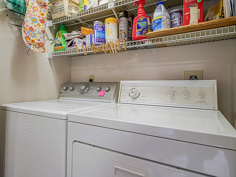 847 Lake Orchid Cir — Photo 23