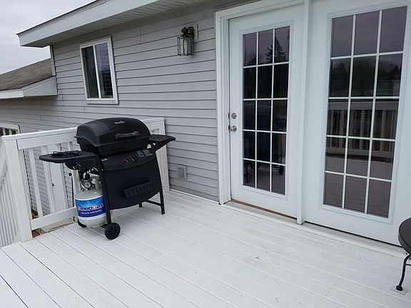 5th image of 2090 Meadow Dr