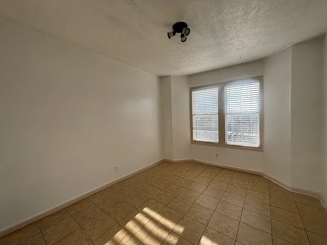 6744 Willowbrook Dr #7 — Photo 9