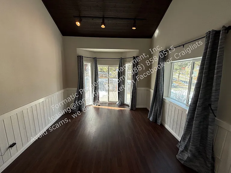 231 Riverside Ave — Photo 2